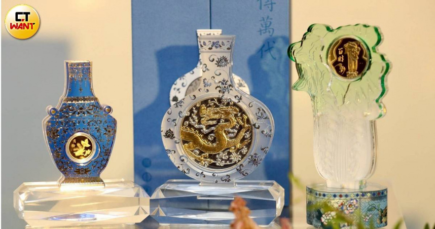 館藏多項珍寶的故宮博物院在緊急危難時期如何保全文物是各界關注的焦點。圖為台銀故宮百年紀念金銀條塊上市活動。（圖／方萬民攝）