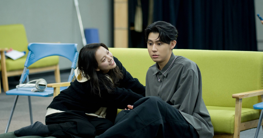 李玉璽在舞台劇《婚內失戀》搭檔「舊愛」項婕如。（圖／艾彼新創股份有限公司）