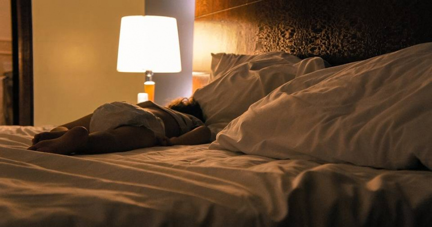 中國一名男子因為買春遭拘留，被公司以曠職論開除。（示意圖／翻攝自pixabay）