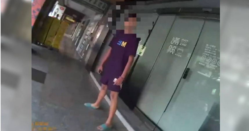 警方攔截圍捕陳男後未避免其作出危險情事，喝令其趴下上銬後帶返警局偵辦。（圖／翻攝畫面）