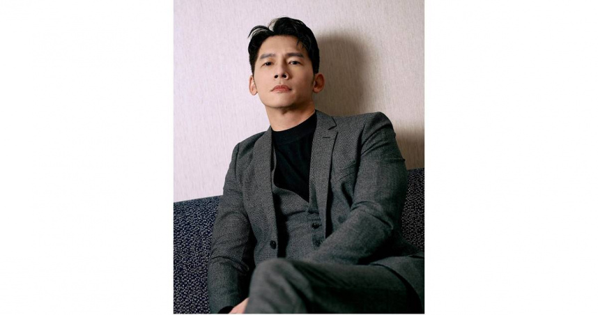 實力派演員溫昇豪因愛家暖爸形象，四度獲邀擔任鉅陞品牌大使（圖／客戶提供）。