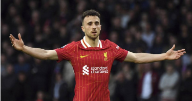 英超利物浦足球俱樂部28歲球員迪奧戈若塔(Diogo Jota)驚傳與26歲胞弟發生嚴重車禍,兄弟皆傷重身亡。(圖/達志/美聯社)