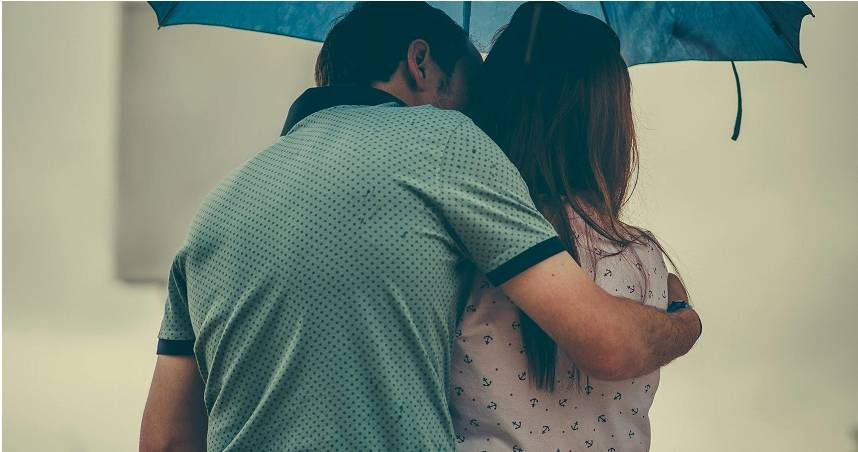 原PO表示，男友月薪15萬卻什麼都要AA。（示意圖／Pexels）