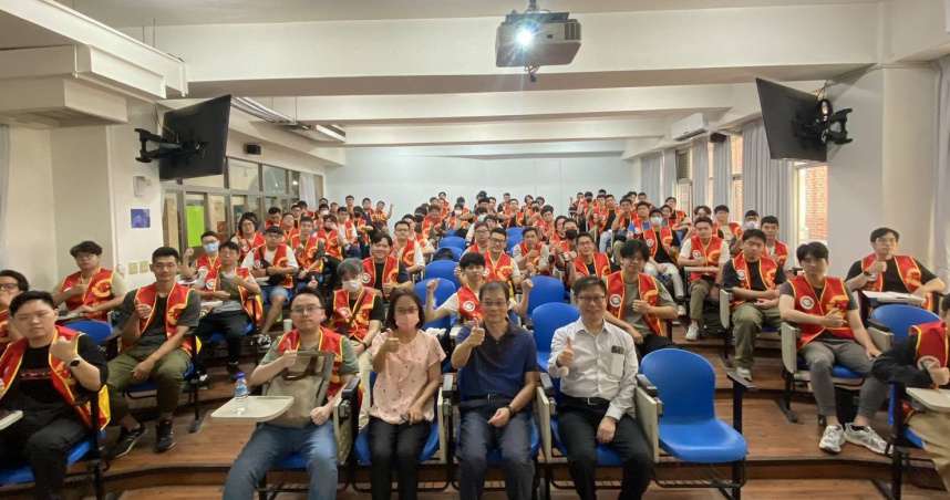 北市消防局23日至9月5日替代役備役役男防災救護組訓練。(圖／翻攝畫面)