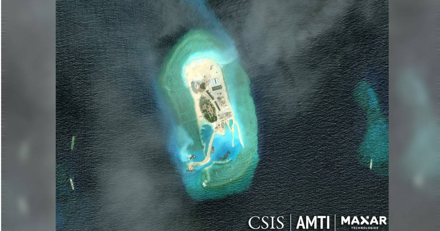 越南在南沙群島加速推動填海造陸工程，面積有望追上甚至超越中國大陸。（圖／翻攝amti.csis.org）