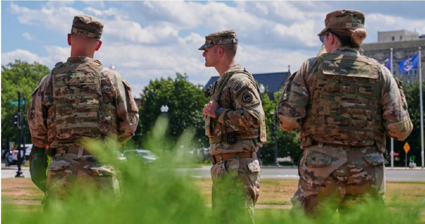 部署到華盛頓特區的國民警衛隊成員。（圖／達志／美聯社）