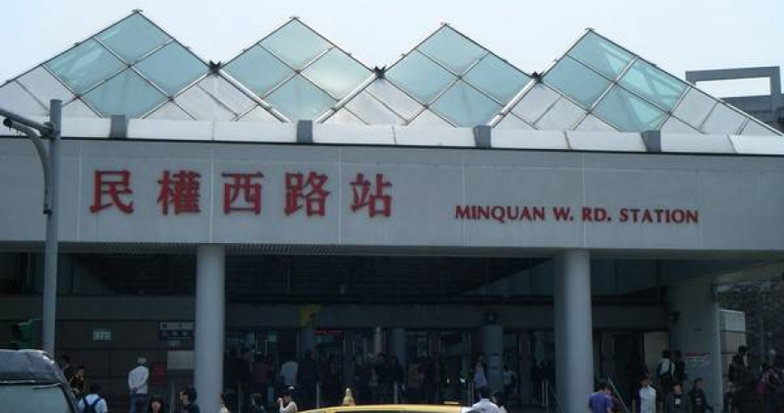 台北捷運民權西路站昨下午發生兩乘客互毆。（圖／翻攝自維基百科）