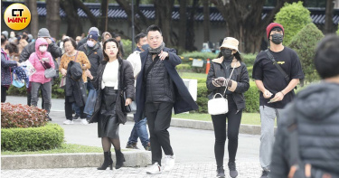 東北季風減弱，初三起全台氣溫明顯回升。（示意圖／劉耿豪攝）