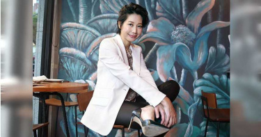 曾被嫌「只會露奶的綜藝通告咖」 丁寧挺過10年演藝黑暗期