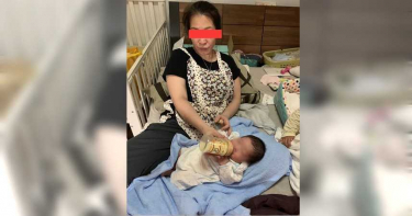 月嫂顧孩子竟在旁吸毒!新生兒「眼神上吊」頭髮驗出安非他命