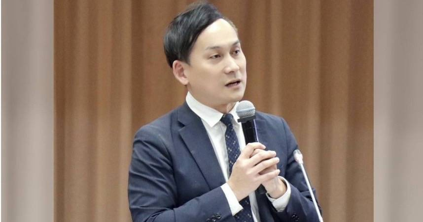 國民黨立委葉元之今日找來立法院長韓國瑜幫忙站台，韓國瑜大讚葉元之言之有物且「有內才」。（圖/葉元之辦公室提供）