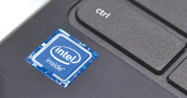 川普政府最近再度宣示了晶片國造的目標，英特爾作為美國唯一一家擁有領先製造能力、能夠製造最先進處理器的晶片製造商，對此願景至關重要。（圖／路透）