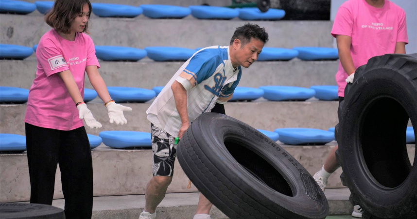 徐乃麟睽違36年再接外景主持。（圖／東森提供）