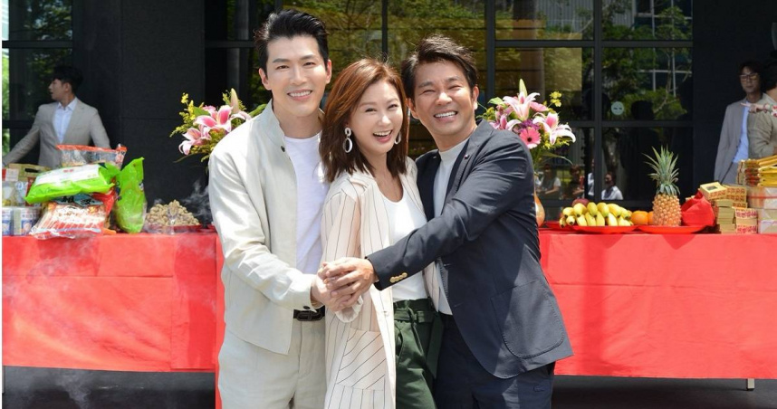 黃少祺、陳珮騏、謝承均出席《百味人生》開鏡。（圖／三立）