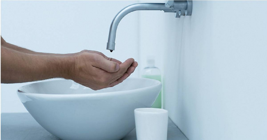 自來水公司第四區管理處今（3日）發布公告，指為辦理鯉魚潭2600mm原水管線漏水緊急搶修，自7月3日14時起至7月4日18時止將停止供水，停水時間為28小時，共計逾29.9萬戶受到影響。（示意圖／擷取自TPG達志影像）