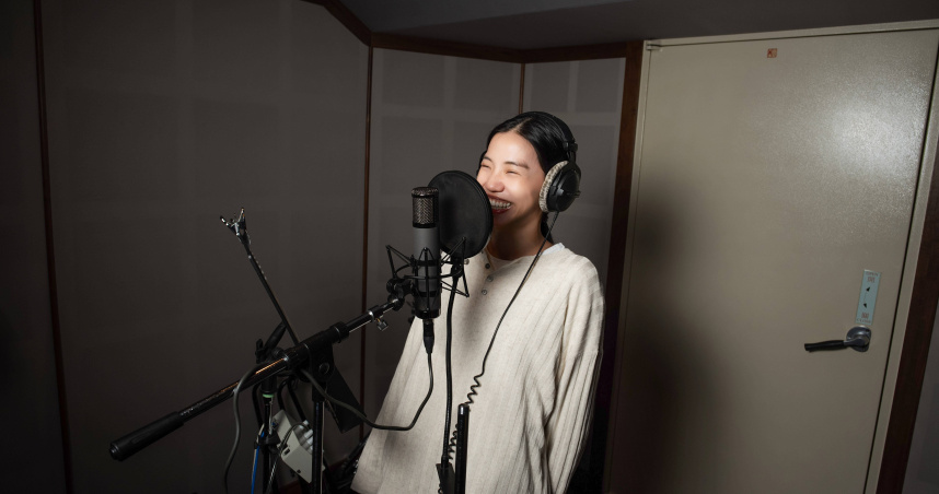 洪佩瑜宣布完成第二張專輯的配唱。（圖／何樂音樂提供）