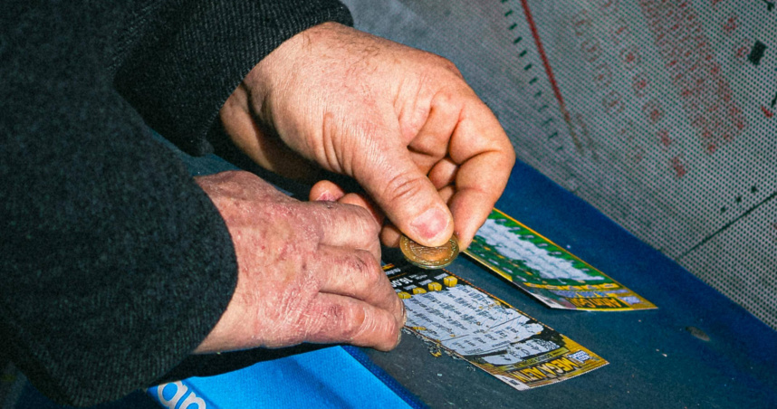 美國一名男子意外刮中頭獎，獲得約1461萬新台幣的獎金。（示意圖／Pexels）