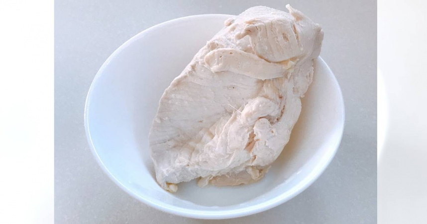 大陸一名25歲女網紅只吃水煮雞胸肉、花椰菜，半年後發現胰臟已大面積壞死。（示意圖／photoAC）