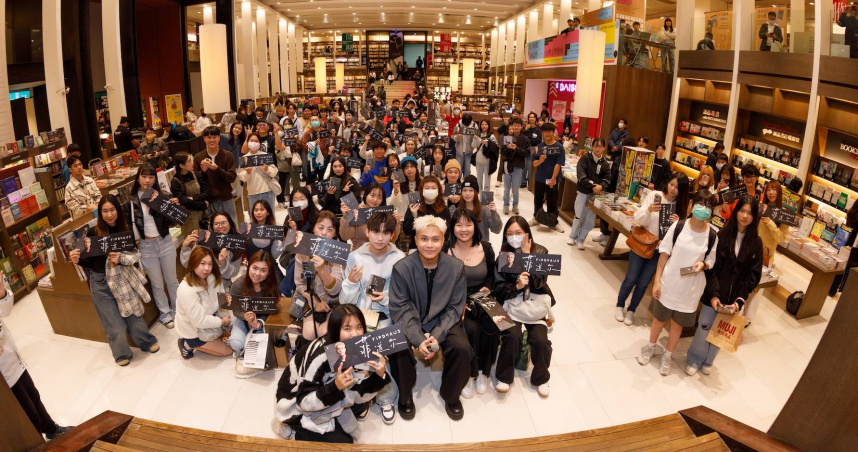 菲道爾日前在台北、高雄兩地舉辦新專輯簽名會。（圖／群石國際提供）