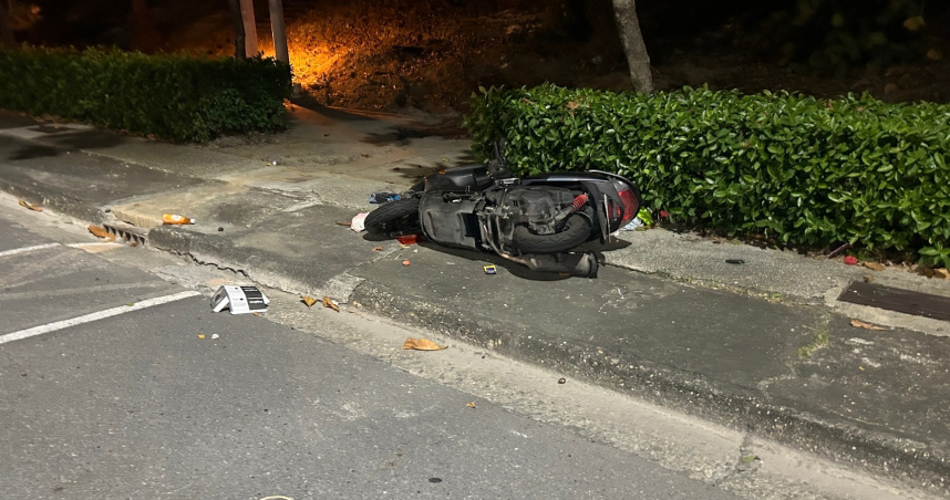 以為能撐到醫院！高雄男騎車就醫半路失控　慘摔人行道不治