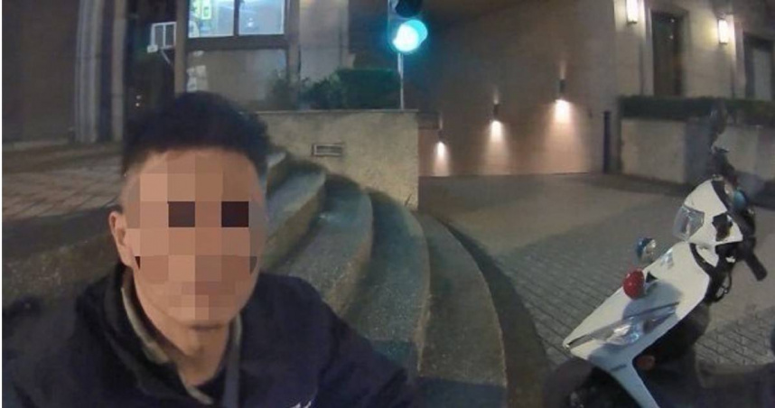 樹林炸街猴疑不知自己被通緝，遭警攔查逮捕後續接送新北地檢。（圖／翻攝畫面）