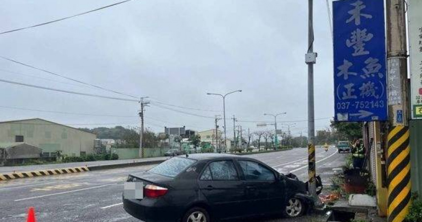 酒駕撞上無照騎士，慌張逃逸引發連環罰單。（ 圖／翻攝畫面）