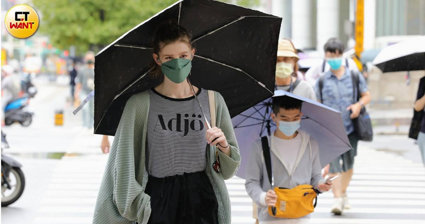 桃園市、新竹市、新竹縣、苗栗縣防大雨。（示意圖／方萬民攝）