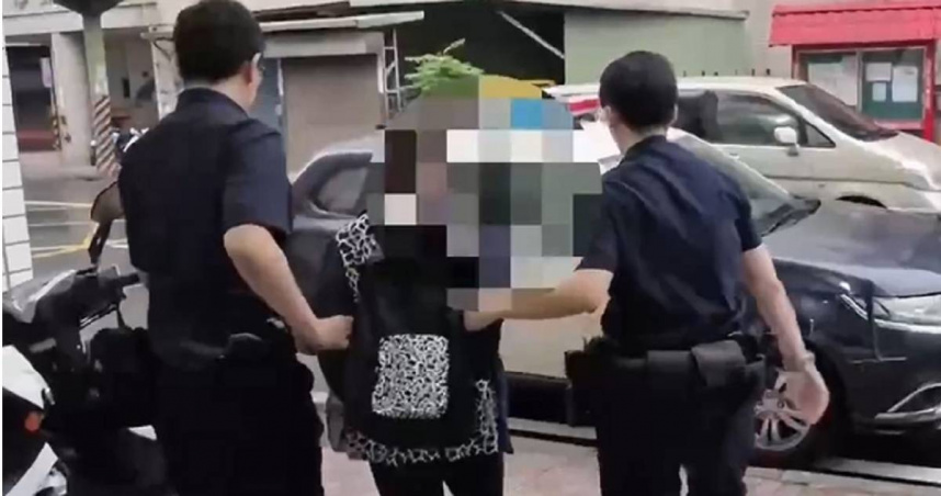 台男掉落跨國婚姻陷阱遭詐，警方埋伏面交逮到70歲李姓婦人，持續溯源追查。（圖／翻攝畫面）