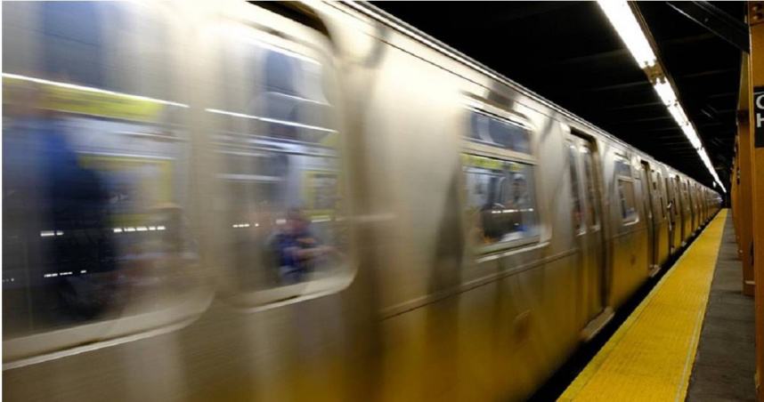 大陸地鐵方便但經營艱難讓多城市陷入虧損，今年包含昆渝紛紛漲價，廣州佛山也致力降成本例如調高冷氣溫度。（示意圖：Shutterstock／達志）