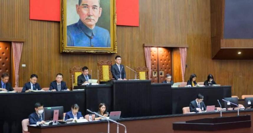 立法院審查公務人員保障法部分條文修正草案。（示意圖／翻攝自臉書＠johnnyccchiang）