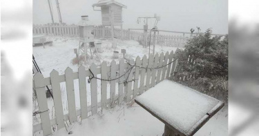 玉山下雪了!全台雨彈到 越晚越冷下探13度