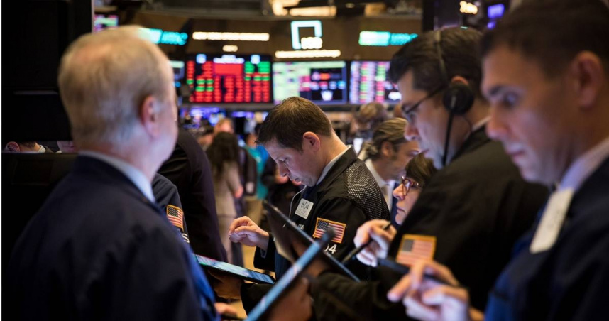 華爾街股市連續兩個交易日收低，四大指數24日盡墨。（圖／新華社）