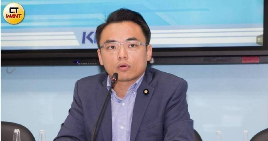 國民黨立委洪孟楷提出兩點提醒，期盼新任黨主席能深化藍白合作、強化立院黨團連結，迎戰未來選戰。（圖／黃威彬攝）