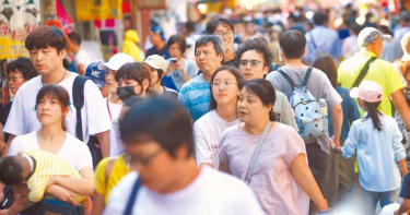 秋冬疫情恐升溫 台大醫示警:就等誰先爆院內感染