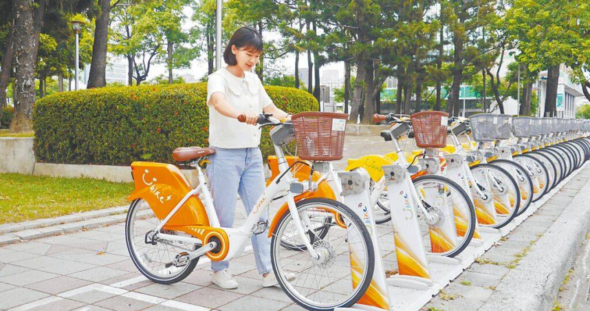 新北市YouBike公共自行車10年來累計近2.9億人次使用，迄今建置1384站租賃站點，每日平均租借8.5萬次，交通局2025年目標建置1500站租賃站點。（圖／新北市交通局提供／中國時報高鈞麟新北傳真）