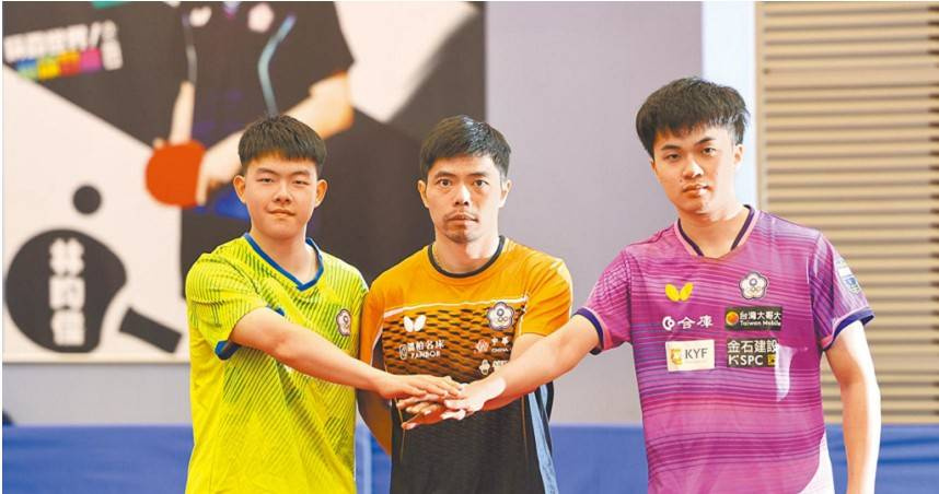 桌球好手林昀儒（右）與高承睿（左）合作的雙打晉級WTT新加坡大滿貫男雙8強。（資料照／國訓中心提供）