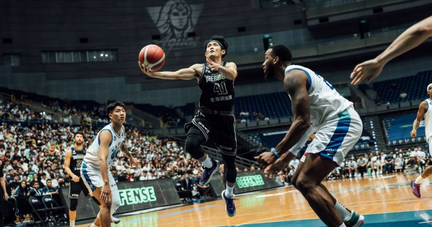 蔣淯安會跟AI對話聊天。（圖／夢想家提供）