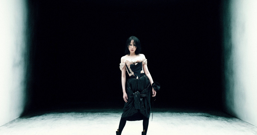 金曲歌后楊乃文宣布全新巡演《NOIR黑》將正式啟動的好消息,首場將由9月19日上海站起跑。(圖/亞神音樂提供)