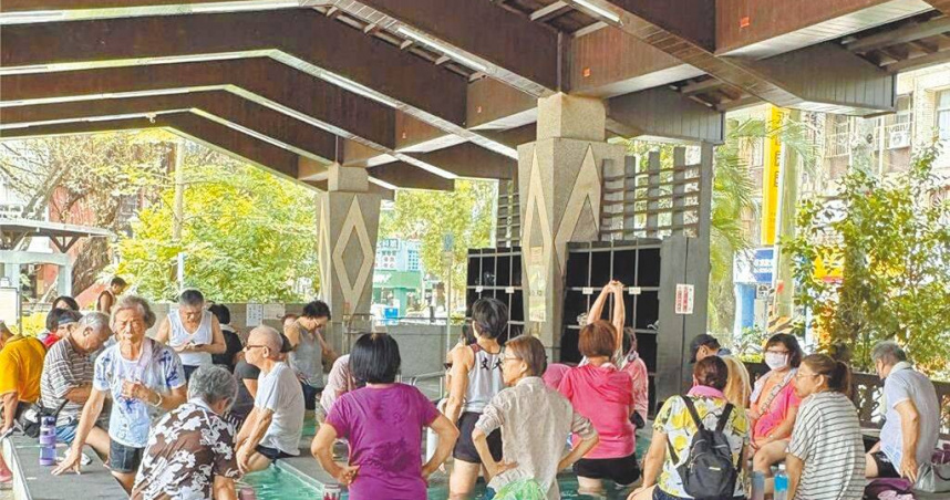 台北市北投復興公園原有3個泡腳池，去年0403花蓮大地震後，因地層裂隙變動、冷泉注入，目前只開放1池給民眾使用。（圖／台北市議員林杏兒研究室提供／中國時報張珈瑄台北傳真）