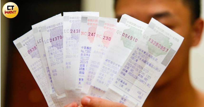 網友分享，因填寫Google回饋換貼圖，意外抽中統一發票獎。（示意圖／黃耀徵攝）