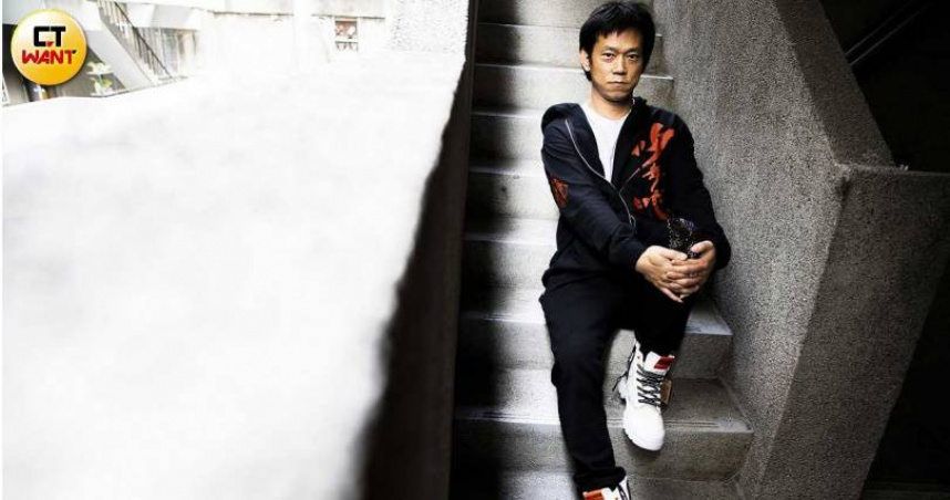 男藝人顏正國因肺腺癌末病逝，享年50歲，昔日與他合作過的導演朱延平和男星楊祐寧聽聞噩耗都很不捨。（圖／莊立人攝）