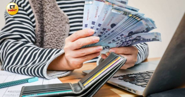 不少上班族反映公司年終獎金壓到2月13日才發，引發網路熱議。（圖／侯世駿攝）