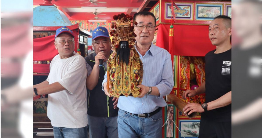 李四川承諾，當選以後一定會持續與站在第一線的里長緊密合作，強化東北角四鄉鎮的交通與觀光，讓新北的風景與建設變得更好。（圖／李四川辦公室提供）