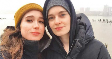 艾略特佩吉（左）公布自己是跨性別者後，妻子艾瑪波特納立刻發文表示深感驕傲。（圖／摘自IG）