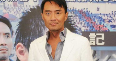 小虎隊男星自爆「岳母拿刀想殺我」長期虐愛妻 嘆:她有免死金牌