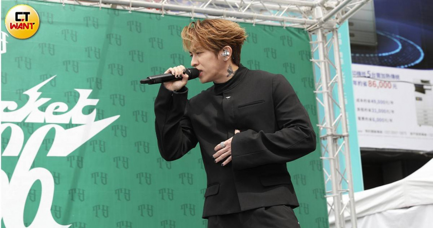 Tyson Yoshi首次在台舉辦簽唱會。（圖／侯世駿攝）