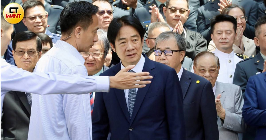 總統賴清德表示，對投票於結果，我們都必須尊重接受。圖為賴總統日前出席席「國防醫學大學揭牌典禮」。（圖／方萬民攝）