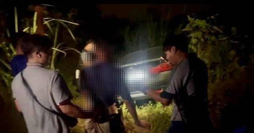 BMW車未熄火孕婦遭綁行竊。（圖 ／翻攝畫面）