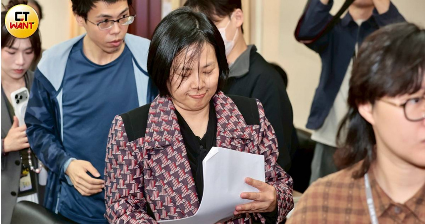 李貞秀表示，已經正式向法院提出訴訟與假處分，一切交由司法來公斷。（圖／黃耀徵攝）