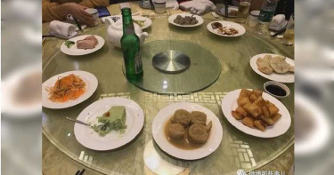 1.3萬一桌你給我吃這個? 北京米其林餐廳遭網紅圍剿